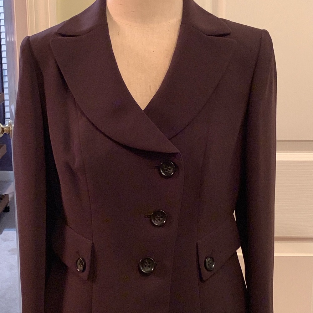Tahari Pant Suit